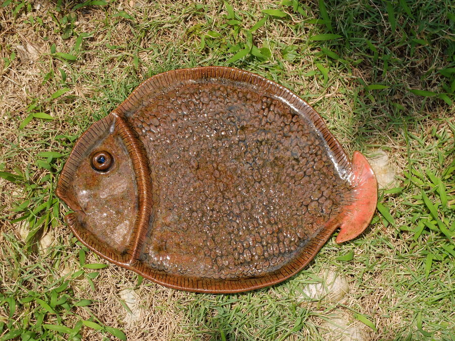 Mora ceramic piece